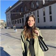 Docente di Italiano impartisce lezioni per Scuola Media e Liceo